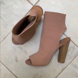 Mauve Steve Madden sock bootie